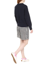 Load image into Gallery viewer, Long sleeve crew-neck sweater
