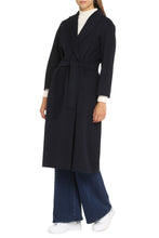 Load image into Gallery viewer, Esturia wool long coat
