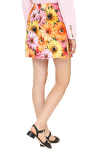 Load image into Gallery viewer, Crepe mini skirt
