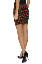 Load image into Gallery viewer, Printed mini-skirt
