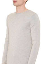 Load image into Gallery viewer, Long sleeve crew-neck sweater
