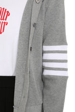 Load image into Gallery viewer, Buttoned hoodie
