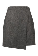 Load image into Gallery viewer, Wool mini skirt
