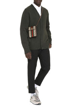 Load image into Gallery viewer, Extra-fine wool cardigan
