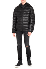 Load image into Gallery viewer, Hooded short down jacket
