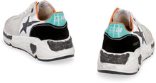 Load image into Gallery viewer, Running Sole low-top sneakers

