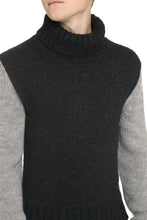 Load image into Gallery viewer, Wool turtleneck sweater
