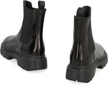 Load image into Gallery viewer, Hogan H619 leather Chelsea boots
