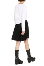 Load image into Gallery viewer, Long sleeve cotton T-shirt
