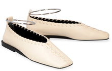 Load image into Gallery viewer, Leather ballet flats

