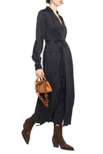 Load image into Gallery viewer, Viscose dress
