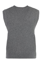 Load image into Gallery viewer, Knitted wool vest
