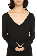 Load image into Gallery viewer, Wool sweater
