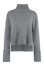 Load image into Gallery viewer, Wool and cachemire turtleneck pullover
