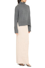 Load image into Gallery viewer, Wool and cachemire turtleneck pullover
