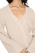 Load image into Gallery viewer, Wool cardigan
