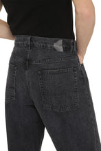 Load image into Gallery viewer, Third Cut wide-leg jeans
