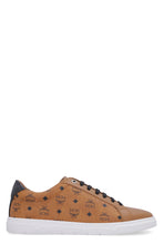 Load image into Gallery viewer, Terrain low-top sneakers
