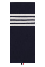 Load image into Gallery viewer, Knitted wool scarf

