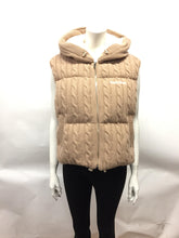Load image into Gallery viewer, Knitted sleeveless down jacket
