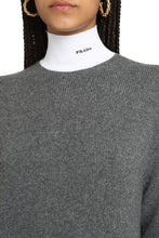 Load image into Gallery viewer, Wool and cachemire turtleneck pullover
