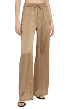Load image into Gallery viewer, Satin trousers
