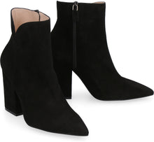 Load image into Gallery viewer, Vera suede ankle boots
