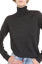 Load image into Gallery viewer, Wool turtleneck sweater
