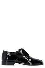 Load image into Gallery viewer, Tabi patent leather lace-up shoes
