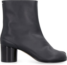Load image into Gallery viewer, Tabi leather ankle boots
