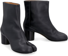 Load image into Gallery viewer, Tabi leather ankle boots
