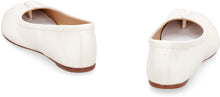 Load image into Gallery viewer, Tabi leather ballet flats
