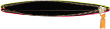 Load image into Gallery viewer, Logo detail flat leather pouch
