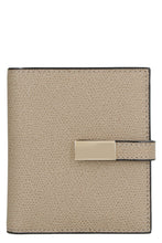 Load image into Gallery viewer, Leather wallet
