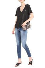 Load image into Gallery viewer, Logo print T-shirt
