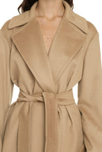 Load image into Gallery viewer, Tigre virgin wool coat
