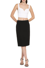 Load image into Gallery viewer, Cropped crepe-de-chine top
