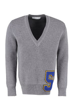 Load image into Gallery viewer, V-neck sweater
