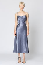 Load image into Gallery viewer, Satin dress
