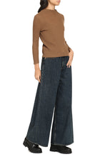 Load image into Gallery viewer, Knitted cashemre top
