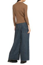 Load image into Gallery viewer, Knitted cashemre top
