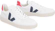 Load image into Gallery viewer, V-10 leather low-top sneakers
