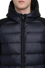 Load image into Gallery viewer, Amos Perla Techno fabric jacket
