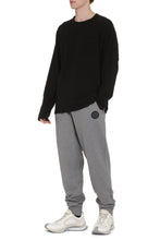 Load image into Gallery viewer, Long sleeve crew-neck sweater

