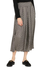 Load image into Gallery viewer, Printed trouser skirt

