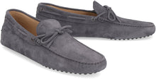 Load image into Gallery viewer, Suede loafers

